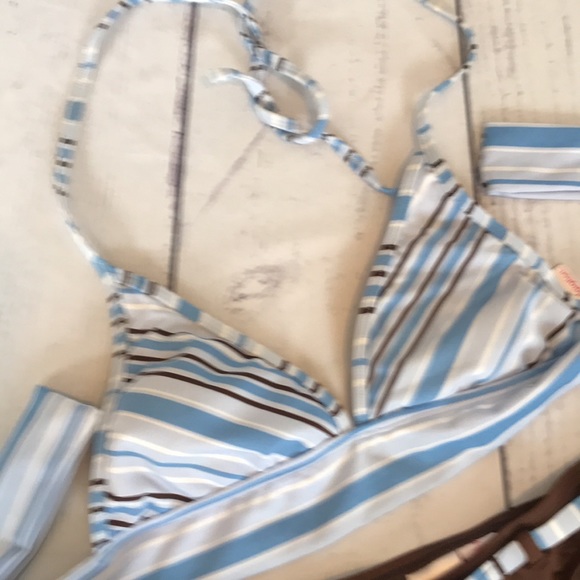 Xhilaration swimsuit - Picture 3 of 9